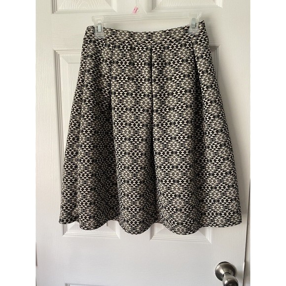 Joe B. Women's Midi Skirt Size Medium Geometric Graphic Polyester Midi A- Line - Picture 2 of 4